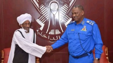 المسار نيوز وزير الداخلية المكلف يلتقى ناظر عموم البنى عامر اللقاء يبحث تطوير وتوفير الخدمات الشرطية بولاية كسلا.