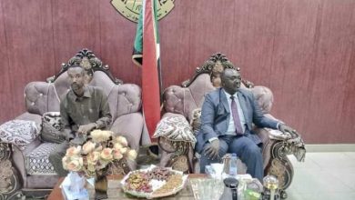 المسار نيوز والي غرب دارفور يبحث القضايا الأمنية والإنسانية وآفاق الإستثمار بالولاية