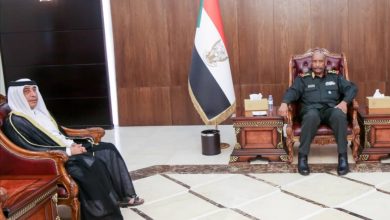 المسار نيوز البرهان يمنح السفير القطري وسام النيلين من الطبقة الأولى بمناسبة انتهاء فترة عمله بالبلاد 
