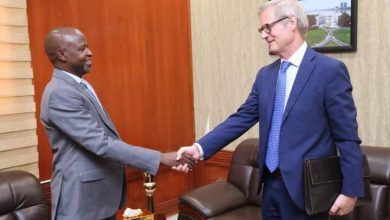 المسار نيوز د.الهادي إدريس يلتقي سفير مملكة النرويج لدى السودان
