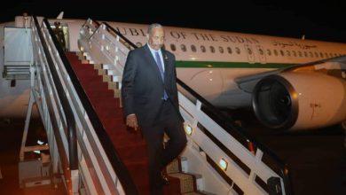 المسار نيوز رئيس مجلس السيادة،يعود إلى البلاد، بعد مشاركته في القمة العربية بالجزائر