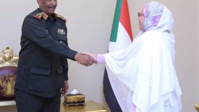 المسار نيوز رئيس مجلس السيادة يطلع علي التحديات والعقبات التي تعترض سير العمل بشركة السكر السودانية