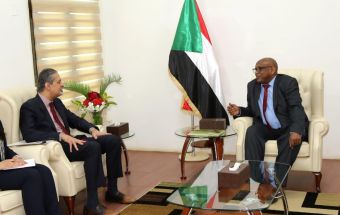 المسار نيوز وزير شؤون مجلس الوزراء يلتقي السفير المصري في السودان