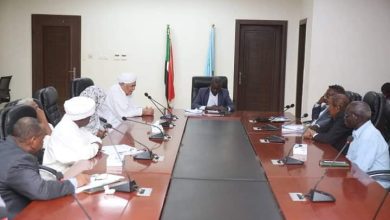المسار نيوز والي الخرطوم يعرب عن تقديره لمبادرة قدامى الاداريين بالعمل طوعاً