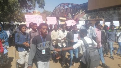 المسار نيوز موكب لطلاب جامعتي (السودان، والخرطوم) لرفض الرسوم الدراسية الجديدة