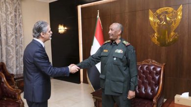 المسار نيوز عاجل : البرهان يجتمع بالسفير المصري