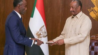 المسار نيوز البرهان يطلع على تطورات الأوضاع في تشاد ويتسلم دعوة لزيارة انجمينا