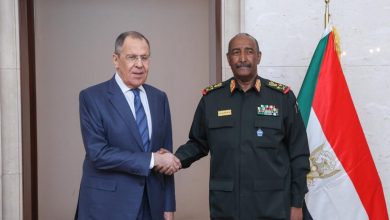 المسار نيوز البرهان : نطمح إلى تطوير علاقات السودان مع روسيا
