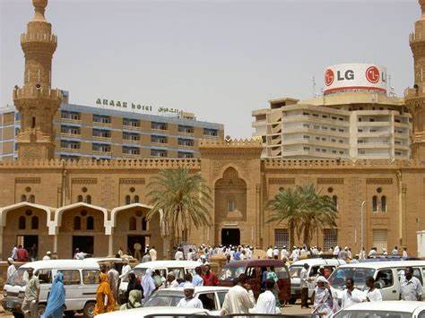 البرهان يفتتح المسجد الكبير اليوم بعد اكتمال أعمال الصيانة 1 المسار نيوز البرهان يفتتح المسجد الكبير اليوم بعد اكتمال أعمال الصيانة