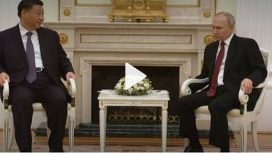 المسار نيوز الرئيس الصيني شي جين بينغ يصل إلى الكرملين ويجتمع مع الرئيس بوتين