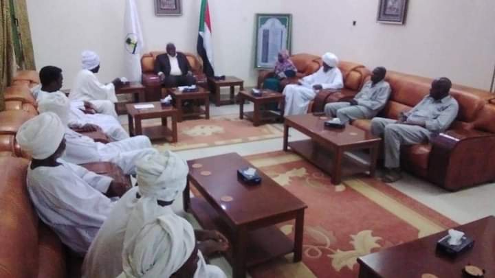 والي نهر النيل يؤكد اهتمامه بتوفير الخدمات الأساسية بقرى التضامن 1 المسار نيوز والي نهر النيل يؤكد اهتمامه بتوفير الخدمات الأساسية بقرى التضامن