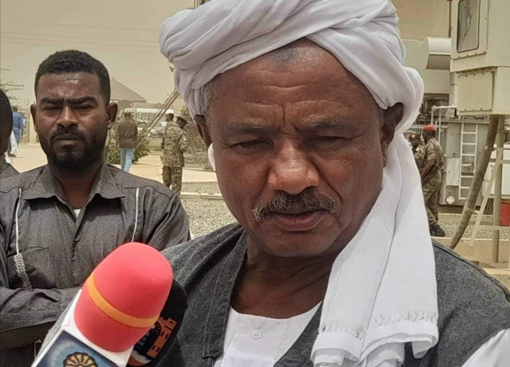 والي البحر الأحمر يبشر العاملين بالولاية بمرتب الشهر الثالث والرابع على التوالي 1 المسار نيوز والي البحر الأحمر يبشر العاملين بالولاية بمرتب الشهر الثالث والرابع على التوالي