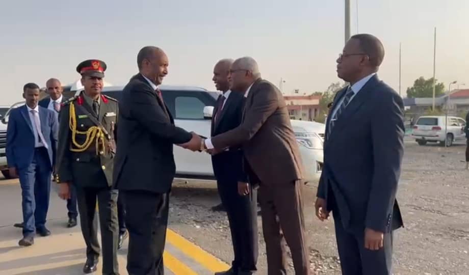 البرهان يغادر إلى قطر 1 المسار نيوز البرهان يغادر إلى قطر