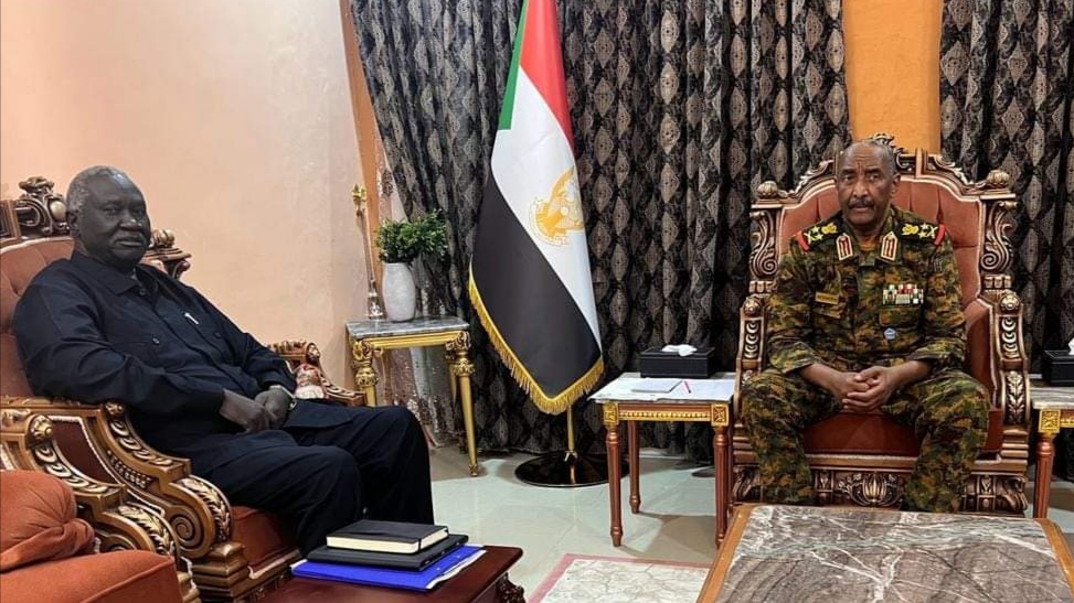 عاجل: لقاء مهم بين البرهان ومالك عقار 1 المسار نيوز عاجل: لقاء مهم بين البرهان ومالك عقار