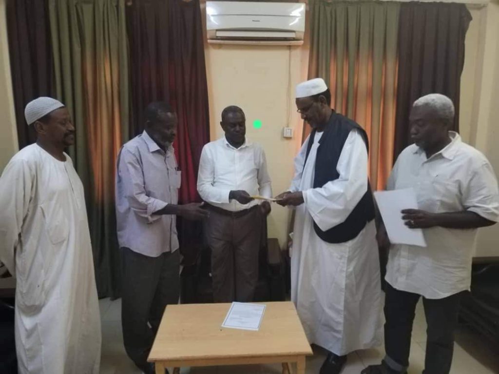 والي الخرطوم يوجه هيئة الطرق والجسور بتأهيل شارع النيل الغربي وادي سيدنا - الحقنة 1 المسار نيوز والي الخرطوم يوجه هيئة الطرق والجسور بتأهيل شارع النيل الغربي وادي سيدنا - الحقنة