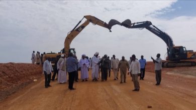 المسار نيوز والي نهر النيل يدشن العمل في صيانة وتاهيل طريق ام الطيور الباوقة