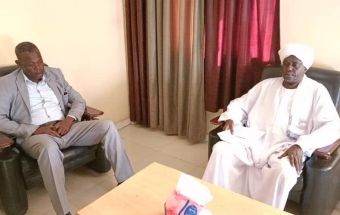 والي الخرطوم يجتمع بوكيل النيابة الاعلى لإستئناف عمل النيابة بكرري 1 المسار نيوز والي الخرطوم يجتمع بوكيل النيابة الاعلى لإستئناف عمل النيابة بكرري