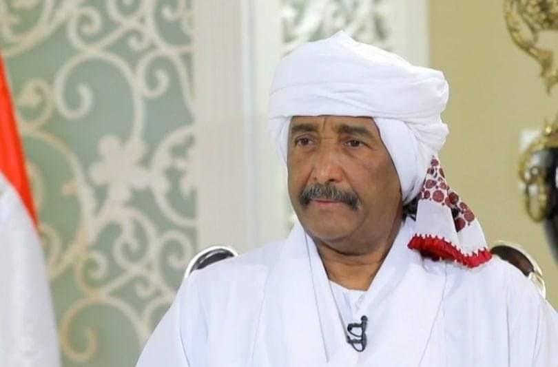 البرهان يجري إتصالاً هاتفياً مع أسرة الراحل الموسيقار الفنان محمد الأمين 1 المسار نيوز البرهان يجري إتصالاً هاتفياً مع أسرة الراحل الموسيقار الفنان محمد الأمين
