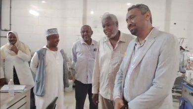 المسار نيوز رئيس اللجنة الصحية اللوجستية يتفقد مركز غسيل الكلى البحر الأحمر